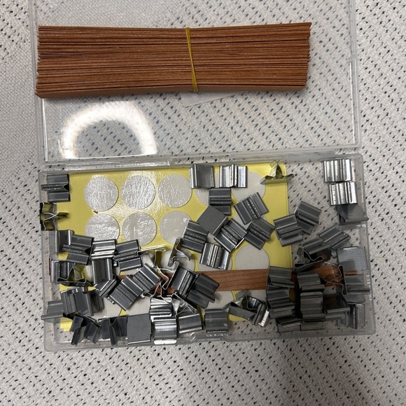 Candle Wick 60? Sets for Candle Making Wood wicks & metal wick holders Hobby - Picture 1 of 2